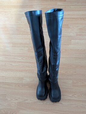 L'entervalle Black Over-the-Knee Boots-Made in Spain